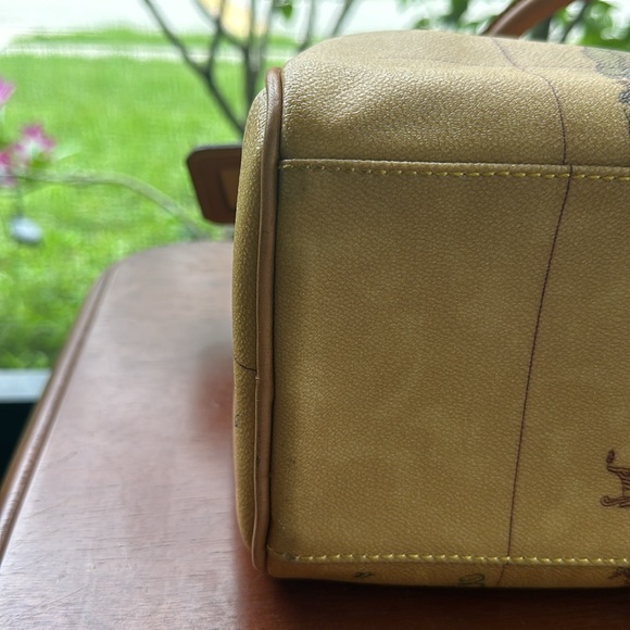 Authentic Alviero Martini Speedy 30 Handbag NWOT no Flaws. - Picture 10 of 14